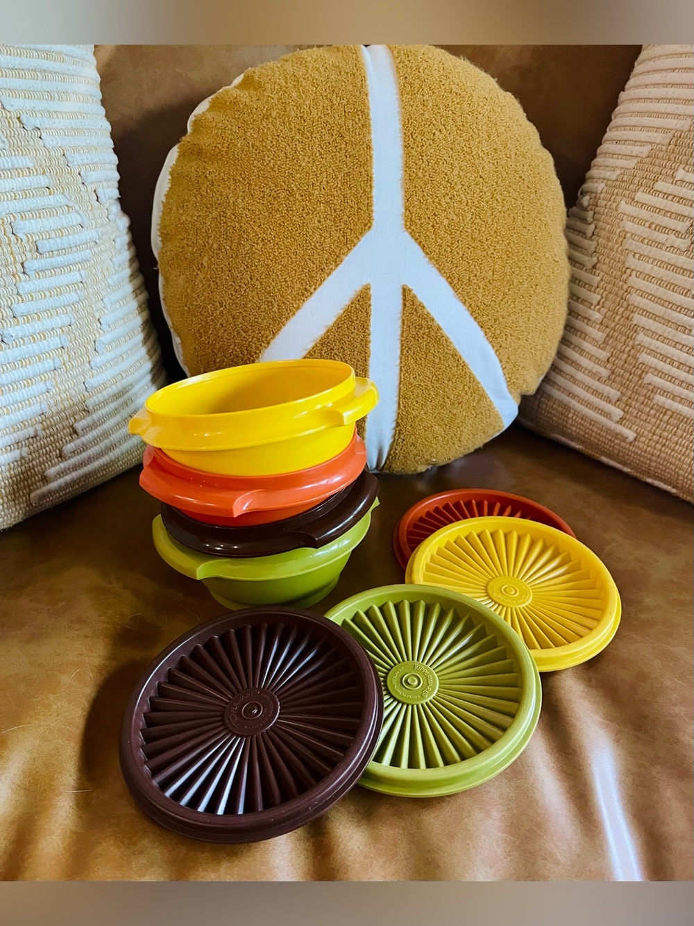 VTG Tupperware Set